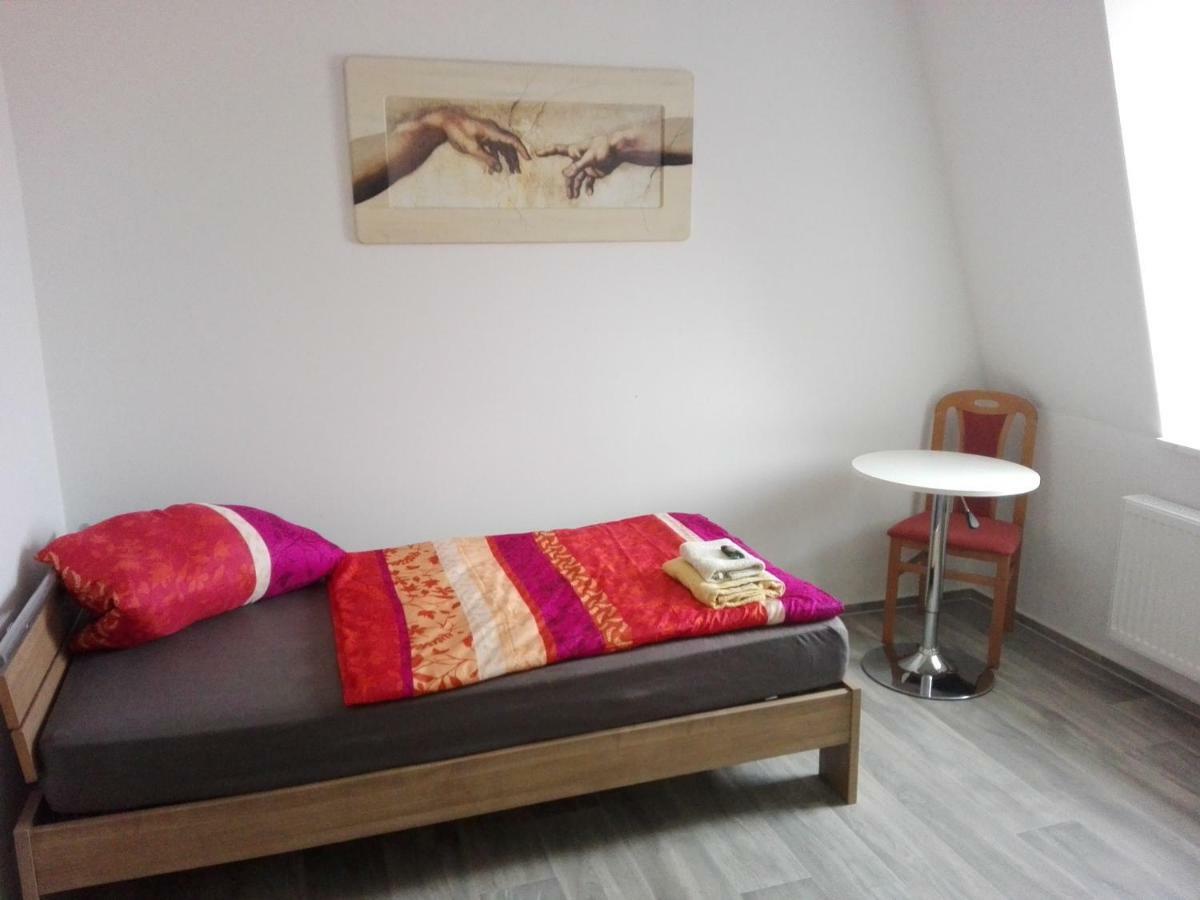 Pension Bernburg A² Ngoại thất bức ảnh